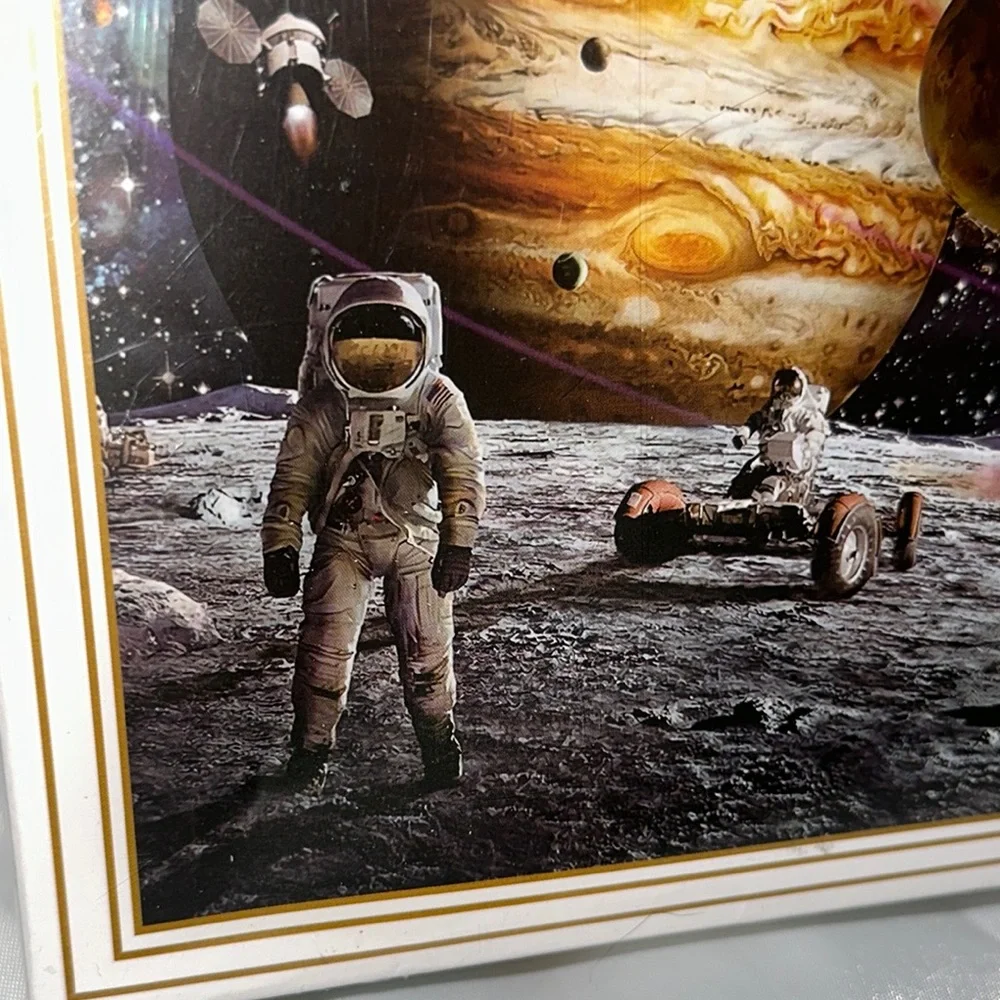 Unbranded explore universe